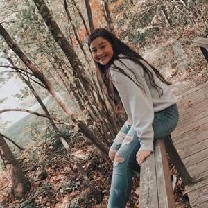 Meet your Posher, Karleigh